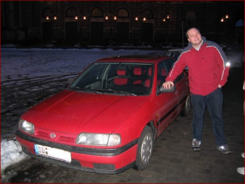 Nissan Primera (P10) 1.6 SLX - Fahrzeugbild 3 von 4