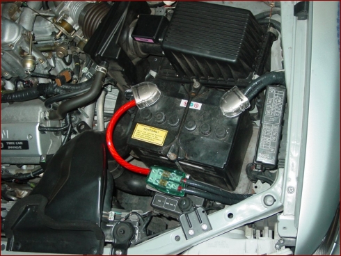 Nissan Maxima (A32) 2.0 QX Competence - Fahrzeugbild 9 von 23