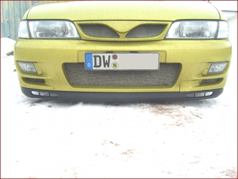 Nissan Almera (N15) 1.4 S - Fahrzeugbild 2 von 5