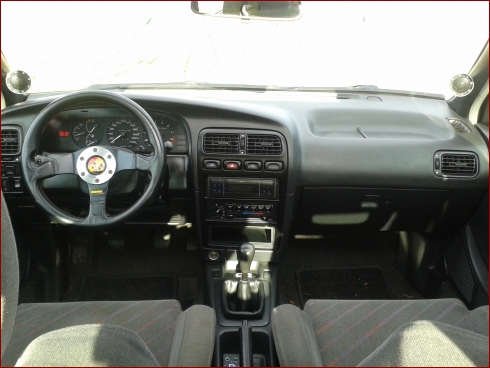 Nissan Primera (P10) 2.0 eGT - Fahrzeugbild 4 von 6