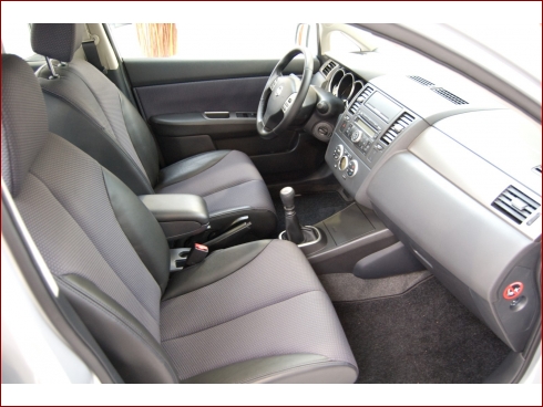 Premiere Nissan Tiida - Albumbild 3 von 8